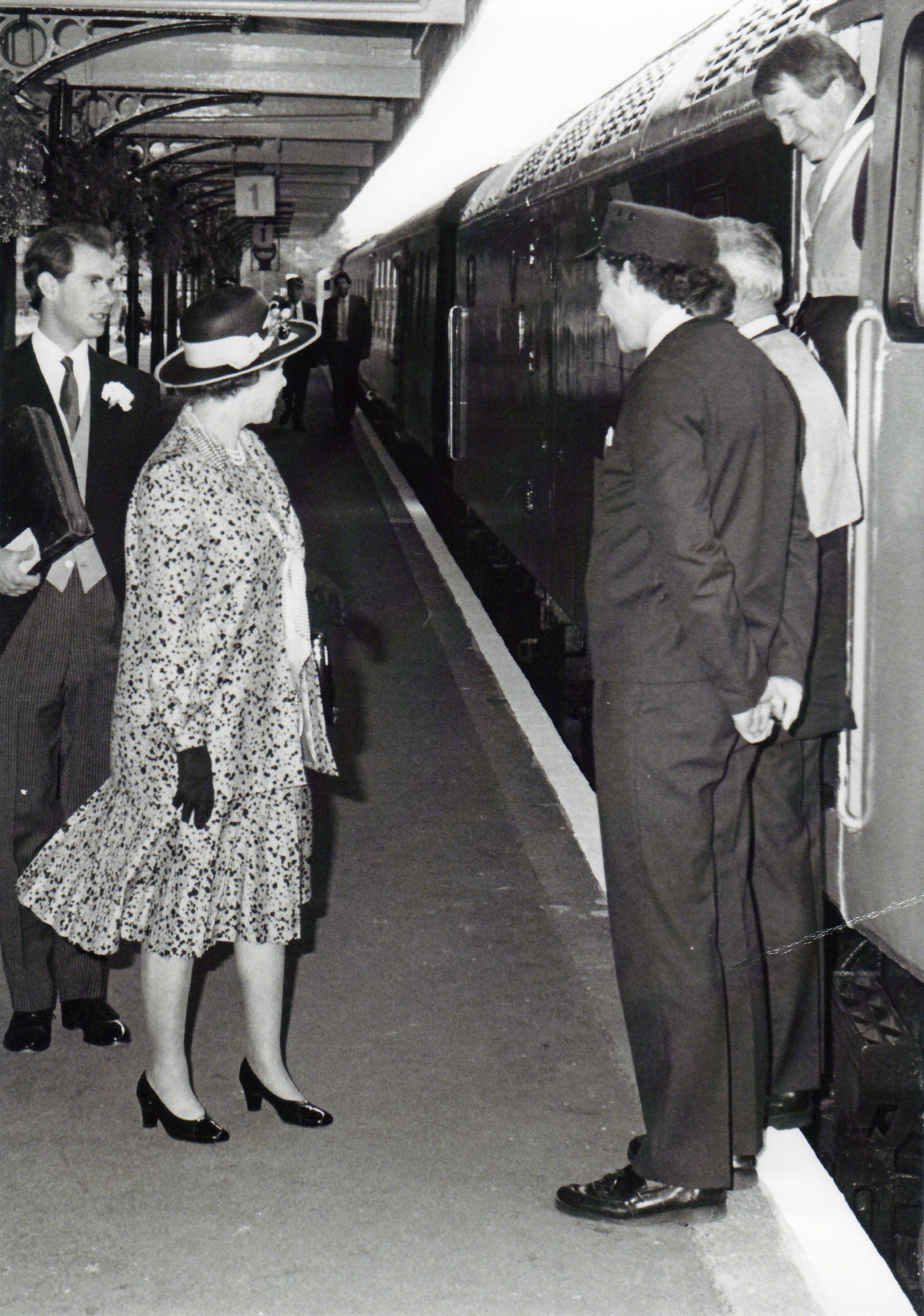 HRH Queen Elizabeth II arrives King's Lynn Station